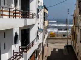 Gambaran Hotel: Bellos Dptos Huanchaco, Perú a 50 metros del mar