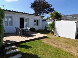 Hotel Photo: Petite maison avec jardin au coeur de Pornichet