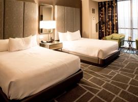 Hotel Foto: Strip Las Vegas Unit by Luxor and T Mobile arena area