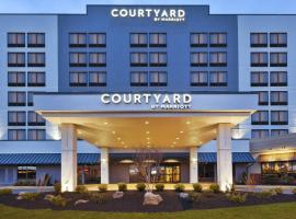 מלון צילום: Courtyard by Marriott Secaucus Meadowlands