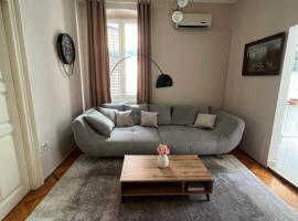 A picture of the hotel: Apartman Sandra