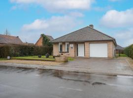 Hotel Photo: Modern holiday home in Houthalen-Helchteren with garden