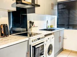 صور الفندق: Stunning 3-Bed House in London with free parking