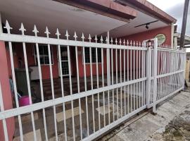 Natol Homestay - Kenyalang Park, hotel in Kuching