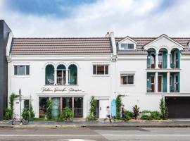 A picture of the hotel: Stoke Beach House