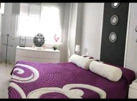 호텔 사진: Habitación suite con baño a pies del río Guadalquivir
