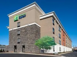 Holiday Inn Express & Suites Greensboro - I-40 atWendover by IHG