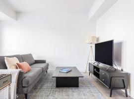 Hotel foto: Central Sq 1BR w Gym Doorman Roof BOS-314