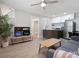 Фотография гостиницы: Indulge in Downtown Austin Apt Near Zilker Park