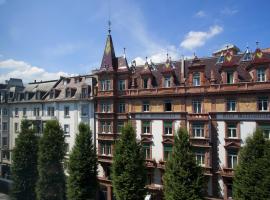 होटल की एक तस्वीर: Waldstätterhof Swiss Quality Hotel