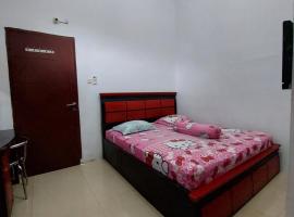 Foto di Hotel: OYO 92384 Homestay Vip