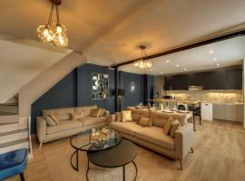 호텔 사진: Beautiful Triplex in the Center of Paris