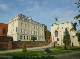 Hotel Zamkowy, hotel in Słupsk