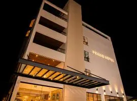 Prado Hotel, готель у місті Ампару