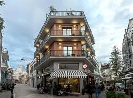 Clyde Athens by Nin&Bau