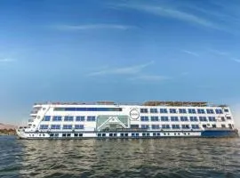 Five-star Nile cruise 4 Night from Luxor to Aswan every Monday, Thursday and Saturday