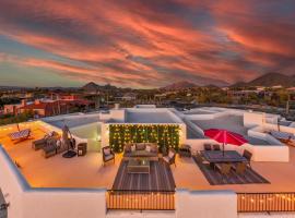 Foto do Hotel: Golf Sim & Putting Green - Rooftop with 360 Views