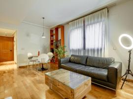 Hotel Foto: Apartamento en Chamberí con piscina - Lovely apartment in the City Center with swimming pool