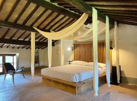 A picture of the hotel: Podere Dell'Arco Country Charme