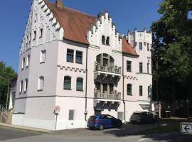 Hotel Foto: Ferienwohnung in historischer Villa!