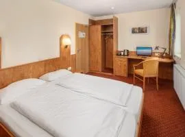 Academy Lodge Boardinghouse