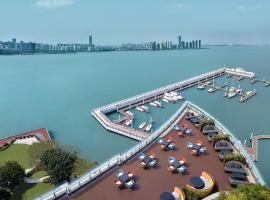 InterContinental Haikou Seaview by IHG, отель в Хайкоу