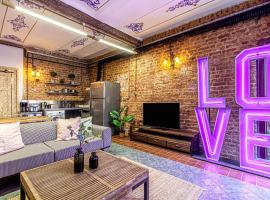 Hotel kuvat: Centrally Located Historical Flat in Beyoglu