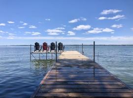 Hotel foto: Paradise Waterfront Cottage (35 Min Drive From Toronto)