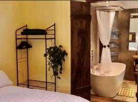 Photo de l’hôtel: Room with luxury private bathroom, independent entrance, near Tube