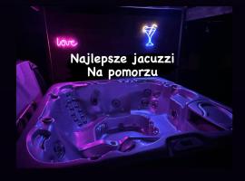 ホテル写真: BIG BED JACUZZI, PRIVATE SAUNA AND CINEMA