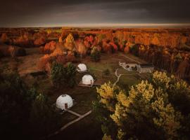 Salinko Glamping, hotel v destinaci Łętowo