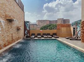 Hotel De Khuvieng, hotell Chiang Mais