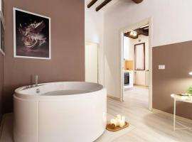 Hotel kuvat: Flat with whirlpool bath in the historic centre