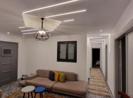 Foto do Hotel: Alex Gate apartment - families only