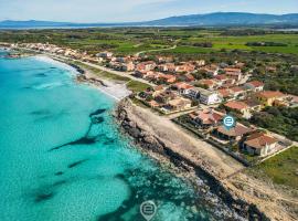 Hotel Photo: Seafront Rustic Hideaway