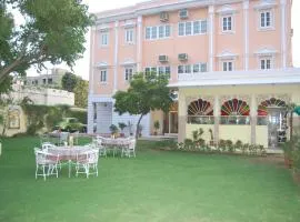 Anuraag Villa