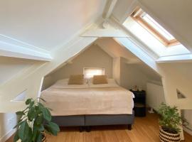 The Lighthouse Cabin, hotel v destinaci Noordwijk