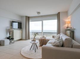 Hotel Photo: Bright apartment with beautiful sea view