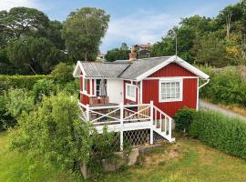 Foto di Hotel: Amazing Home In Ljungskile With House A Mountain View