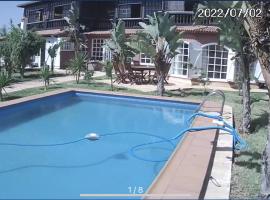 Фотографія готелю: villa avec piscine à skhirate