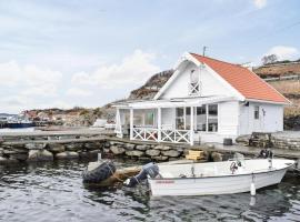 Hotel Photo: Lovely Home In Bokn With House Sea View