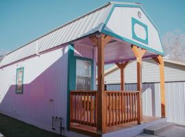 Ξενοδοχείο φωτογραφία: Agave Tiny House at Cactus Flower-HOT TUB-Pet Friendly-No Pet Fees!