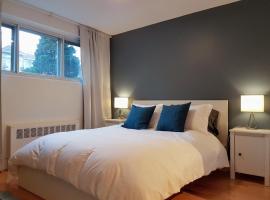 Hotel Photo: Bright and Spacious Studio Apartment