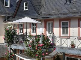 Hotel Foto: Künstler Ferienwohnung am Weilburger Schloss, Marktplatz 9