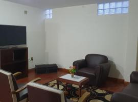 होटल की एक तस्वीर: Departamento céntrico - 3 habitaciones