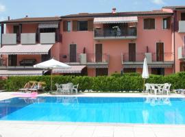 A picture of the hotel: apartment Mavi bardolino