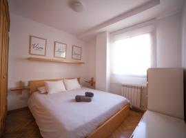 Gambaran Hotel: Flat with parking in the center of Las Rozas