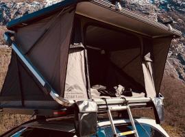 Hotel fotografie: Rent Rooftop tent for car with roofrack