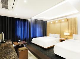 होटल की एक तस्वीर: Incheon Wolmido Dubai Tourist Hotel