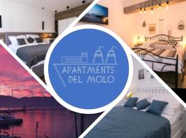 A picture of the hotel: Apartments Del Molo